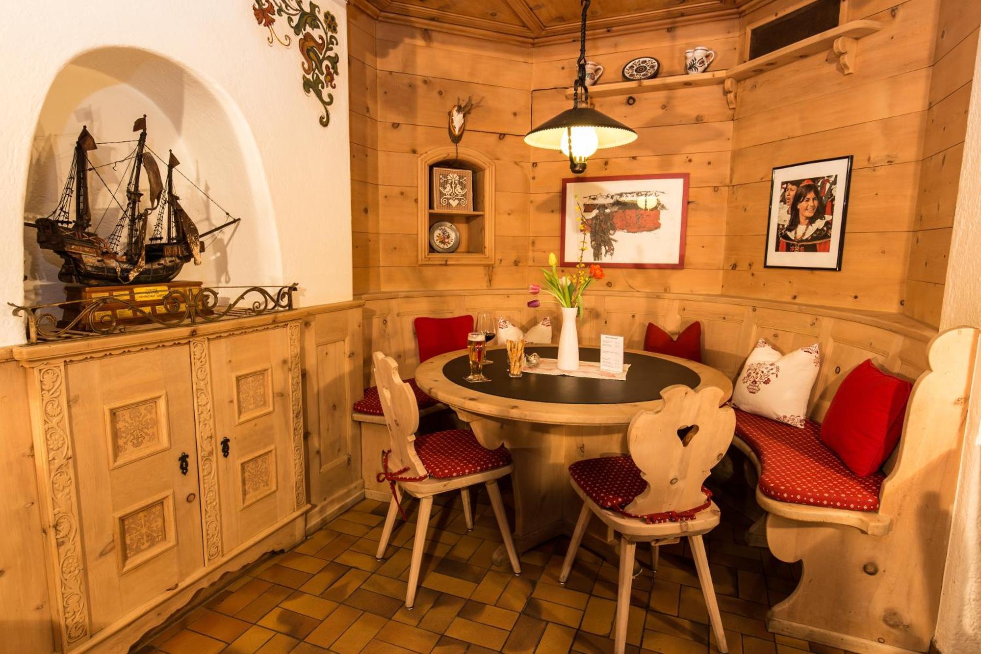 Hotel Restaurant Gabriel Скуоль Екстер'єр фото