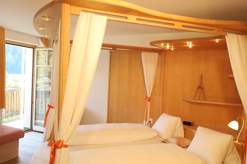 Hotel Restaurant Gabriel Скуоль Екстер'єр фото